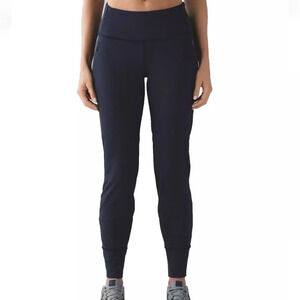 Lululemon Fresh Tracks Pant II Midnight Navy Women's 2 Blue Luxtreme Zip Pockets